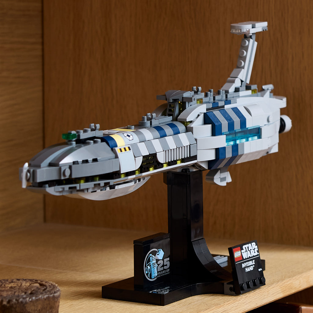 LEGO® Star Wars™ Invisible Hand™ – AG LEGO® Certified Stores