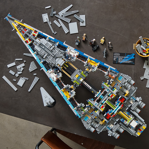 LEGO® Star Wars™ Executor Super Star Destroyer™