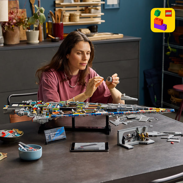 LEGO® Star Wars™ Executor Super Star Destroyer™