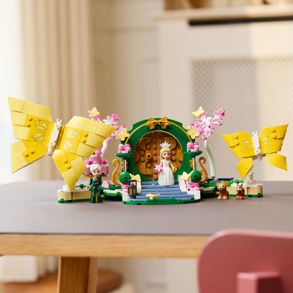 LEGO® Wicked Glinda’s Wedding Day