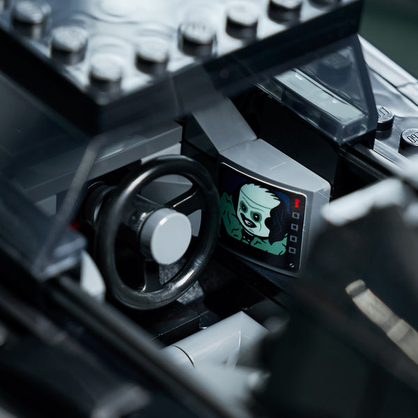 LEGO® DC Batman™: Batman Returns™ Batmobile™