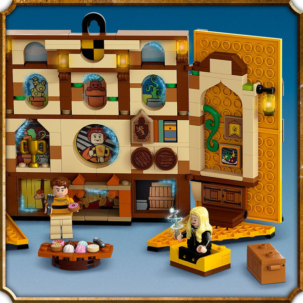 LEGO® Harry Potter™ Hufflepuff™ House banner - Main Image