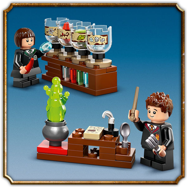 LEGO® Harry Potter™ Hogwarts™ Castle: Potions Class