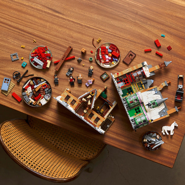 LEGO® Harry Potter™ Hogsmeade™ Village – Collectors' Edition