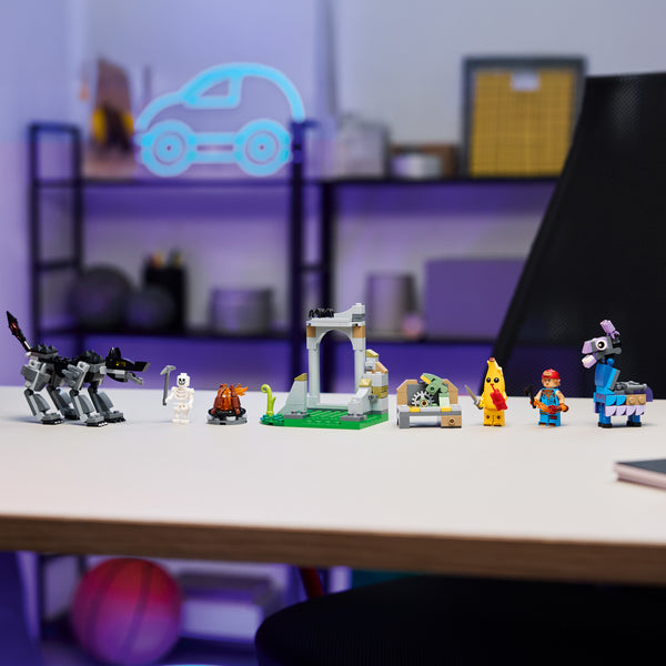 LEGO® Fortnite® Peely & Sparkplug’s Camp