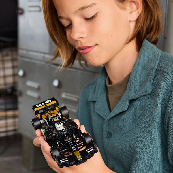 LEGO® Speed Champions APXGP Team Race Car from F1® The Movie