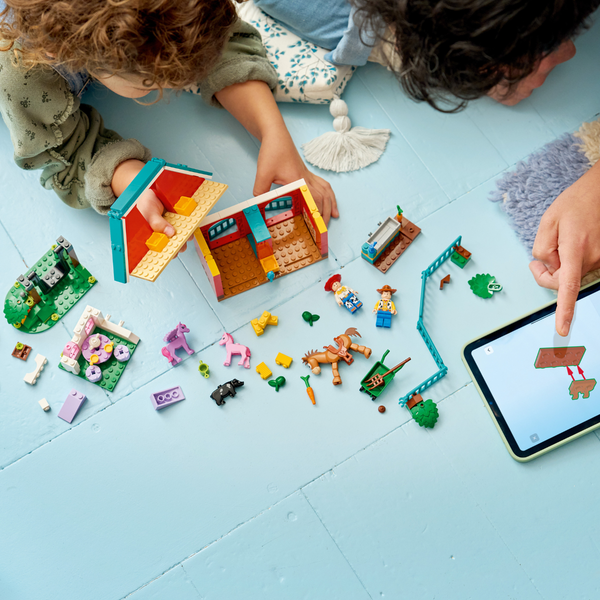 LEGO® | Disney and Pixar Toy Story 5 Blaze’s Horse Ranch