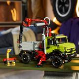 LEGO® Technic™ Mercedes-Benz Unimog U 5023 with Crane