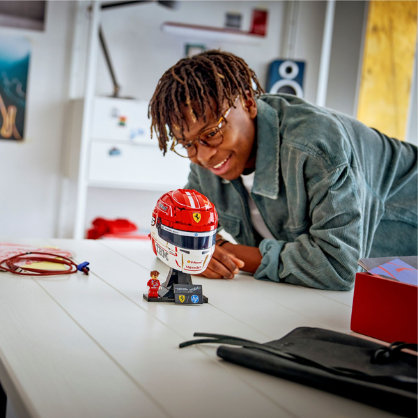 LEGO® Editions Scuderia Ferrari HP Charles Leclerc Helmet