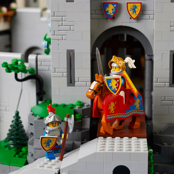 LEGO CON 2022 : Nouveauté LEGO 10305 Lion Knights' Castle, l'annonce  officielle ! - HelloBricks