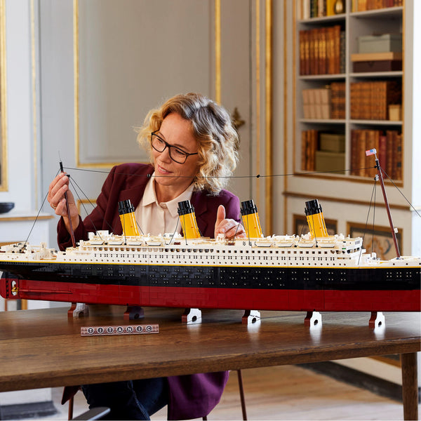 LEGO® Creator Expert Titanic – AG LEGO® Certified Stores