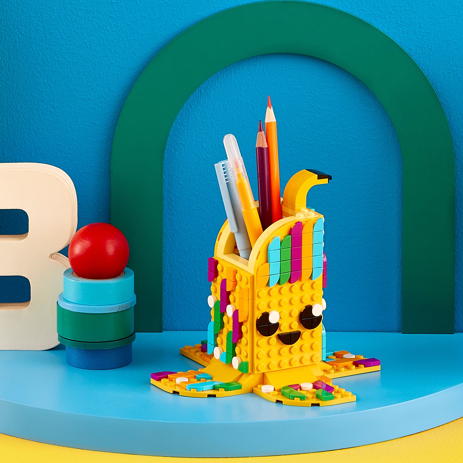 LEGO® DOTS™ Cute Banana Pen Holder – AG LEGO® Certified Stores