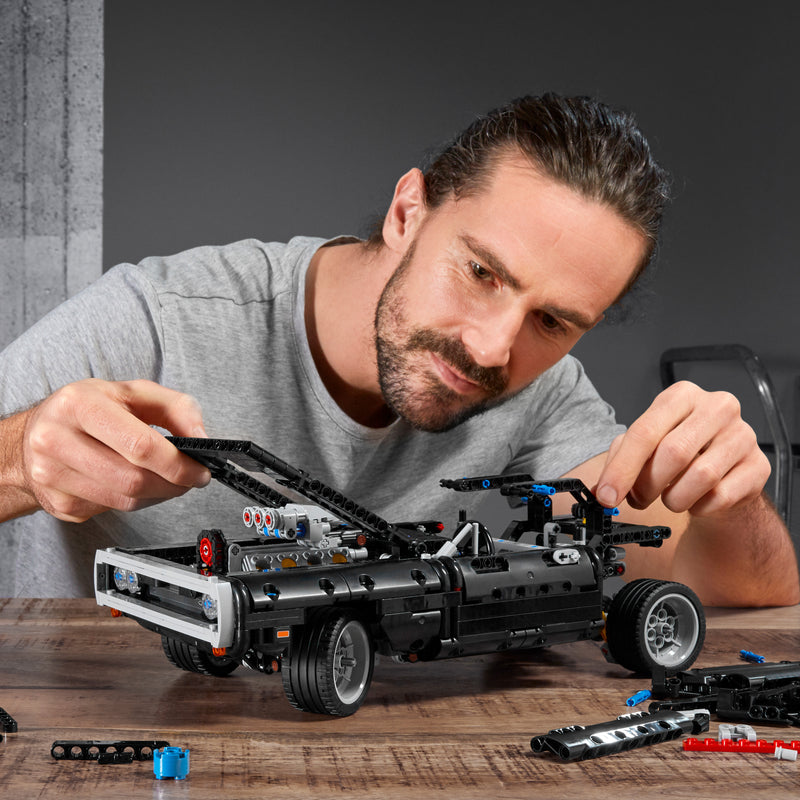 LEGO® Technic™ Doms Dodge Charger