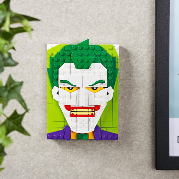 LEGO® Brick Sketches™ The Joker™