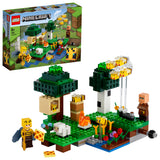 LEGO® Minecraft® The Bee Farm